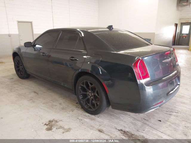 2C3CCAAG2KH555976 Chrysler 300 Touring