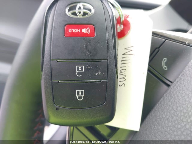 JTDACACUXP3004064 Toyota Prius Prime Se