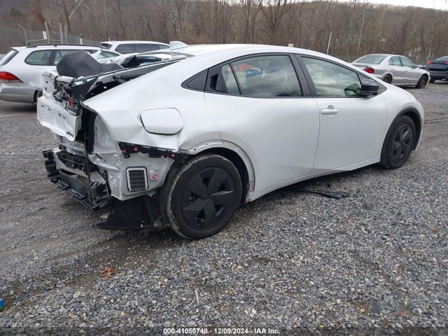 JTDACACUXP3004064 Toyota Prius Prime Se