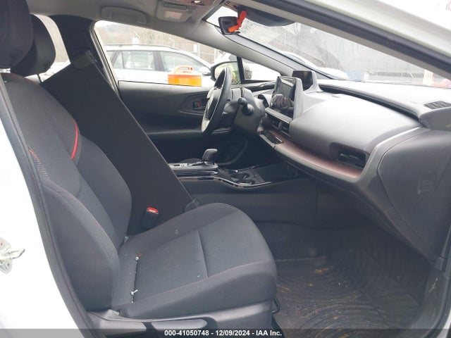 JTDACACUXP3004064 Toyota Prius Prime Se