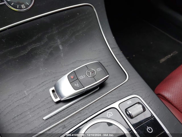 W1KWJ8DB4LF982558 Mercedes-Benz C 300