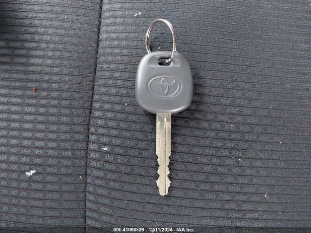 4T1BF1FK9HU385628 Toyota CAMRY SE