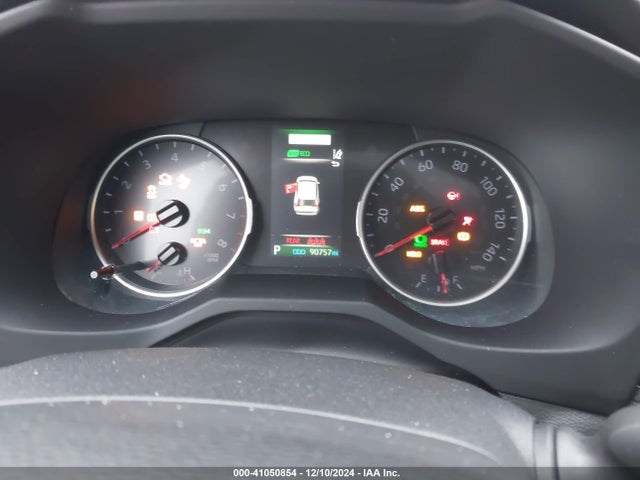 Toyota Rav4 Xle 2019 JTMW1RFV8KJ015079 Image 7