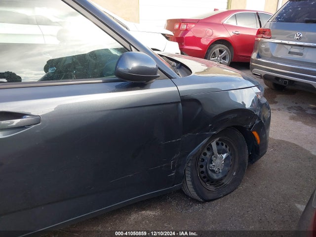 KIA SOUL LX 2021 KNDJ23AU4M7780440 Image 6