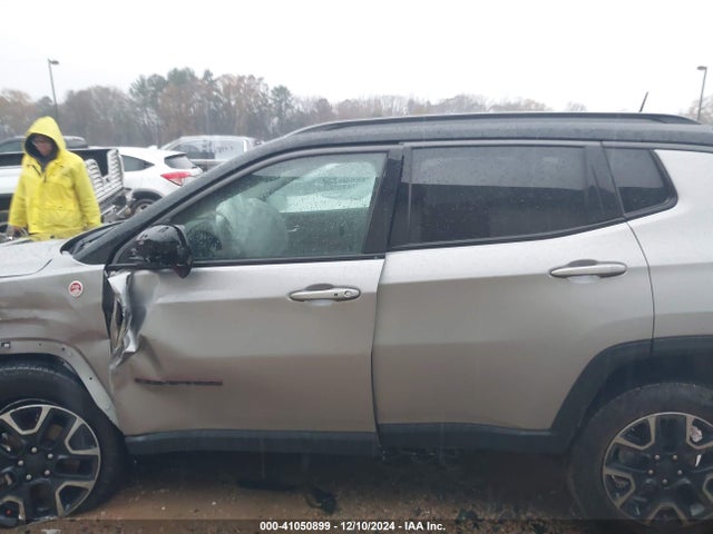 Jeep Compass Trailhawk 4x4 2019 3C4NJDDB5KT728490 Image 14