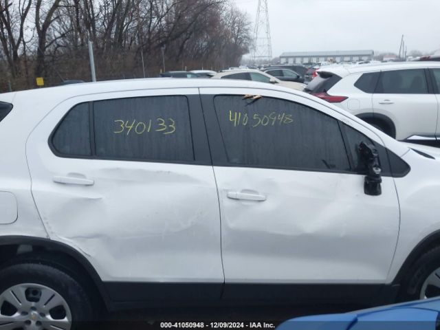 3GNCJKSB7JL340133 Chevrolet TRAX LS