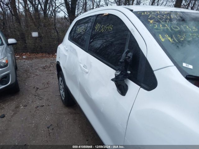 3GNCJKSB7JL340133 Chevrolet TRAX LS