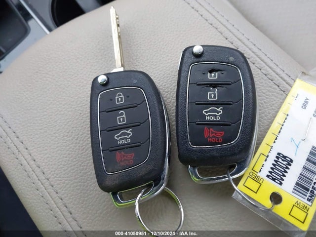 Hyundai SONATA SE 2016 5NPE24AF0GH295690 Image 11