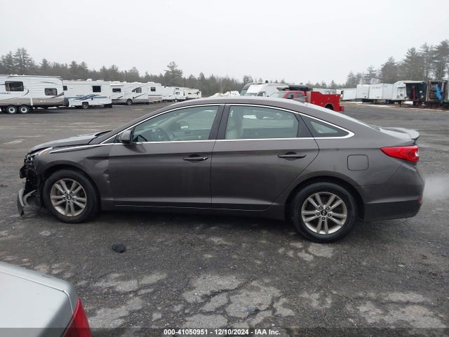 Hyundai SONATA SE 2016 5NPE24AF0GH295690 Image 14