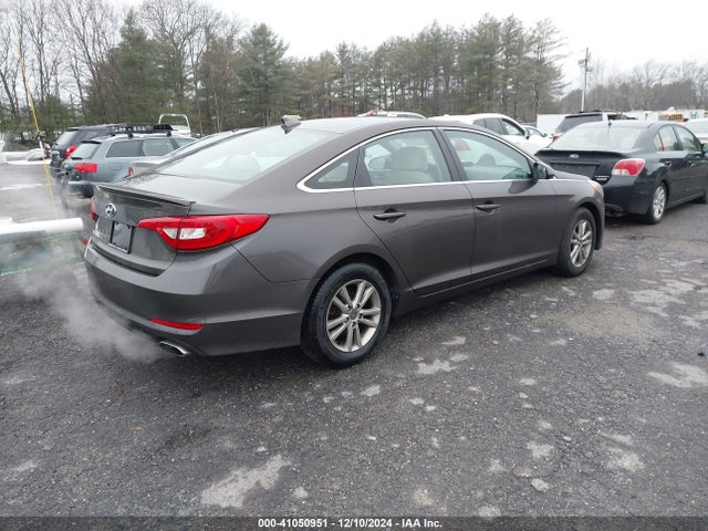 Hyundai SONATA SE 2016 5NPE24AF0GH295690 Image 4