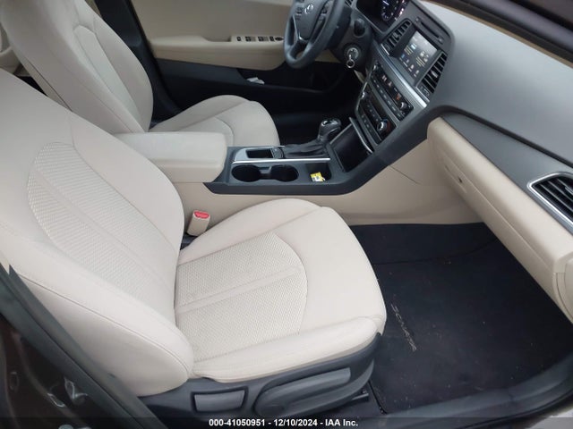 Hyundai SONATA SE 2016 5NPE24AF0GH295690 Image 5