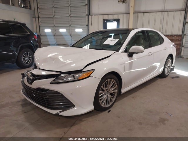 4T1B11HK3JU037826 Toyota CAMRY XLE
