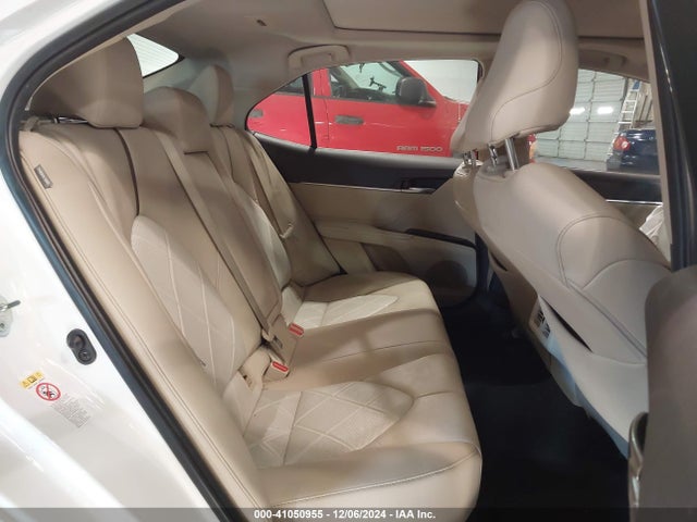 4T1B11HK3JU037826 Toyota CAMRY XLE