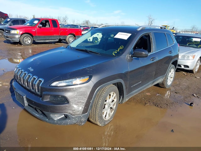 1C4PJLCBXFW700415 Jeep Cherokee Latitude