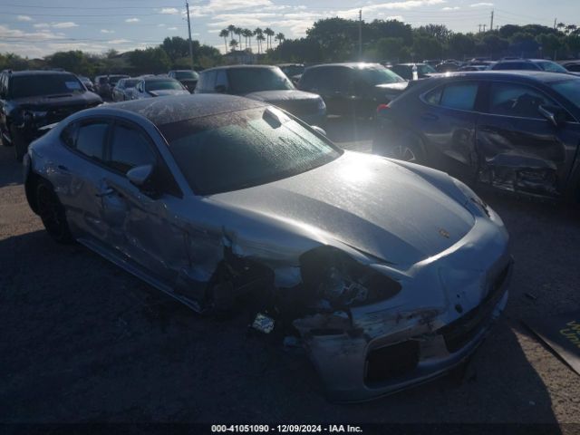 WP0AA2A70KL100349 Porsche PANAMERA 4