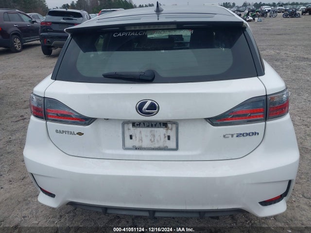 JTHKD5BH1E2195761 Lexus CT 200H