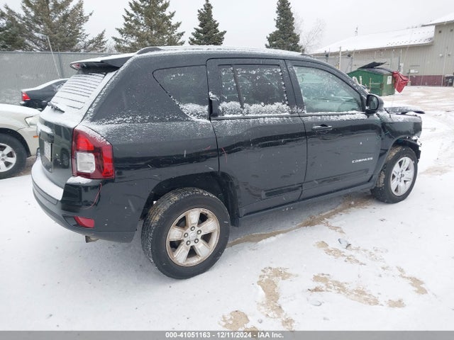 Jeep Compass Sport 2015 1C4NJCBA8FD249867 Image 4