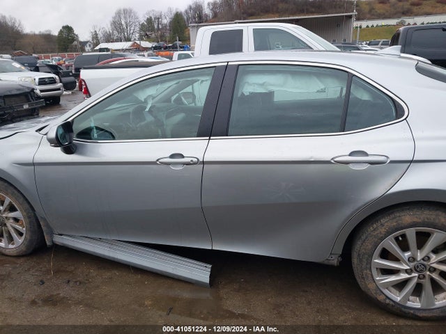 Toyota CAMRY LE 2024 4T1C11AK7RU871530 Image 14