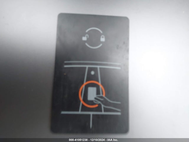 2021 TESLA MODEL Y 5YJYGDEE8MF300242 Photo 10