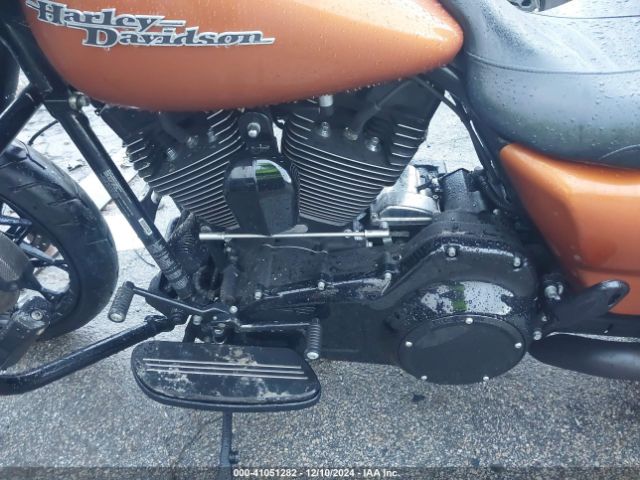 2016 HARLEY-DAVIDSON FLHX 1HD1KBM10GB608773 Photo 8