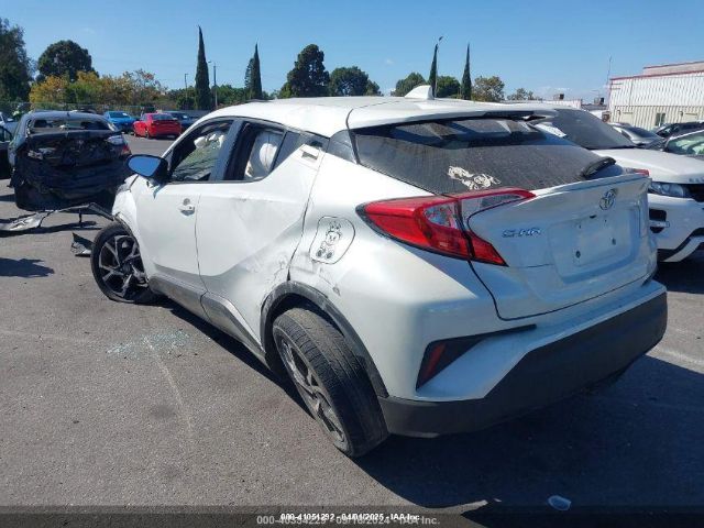 NMTKHMBXXMR140318 Toyota C-HR XLE