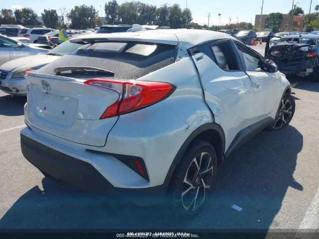 NMTKHMBXXMR140318 Toyota C-HR XLE