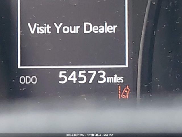 4T1C11AKXNU666682 Toyota CAMRY LE