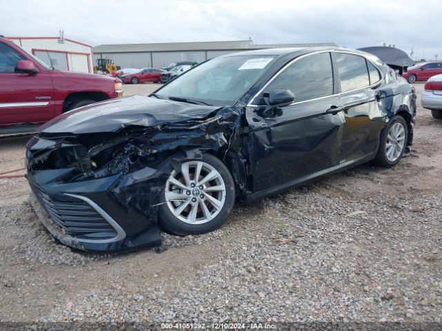 4T1C11AKXNU666682 Toyota CAMRY LE