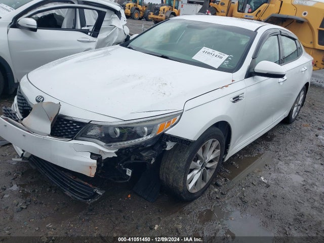 KIA OPTIMA EX 2016 5XXGU4L32GG096951 Image 2