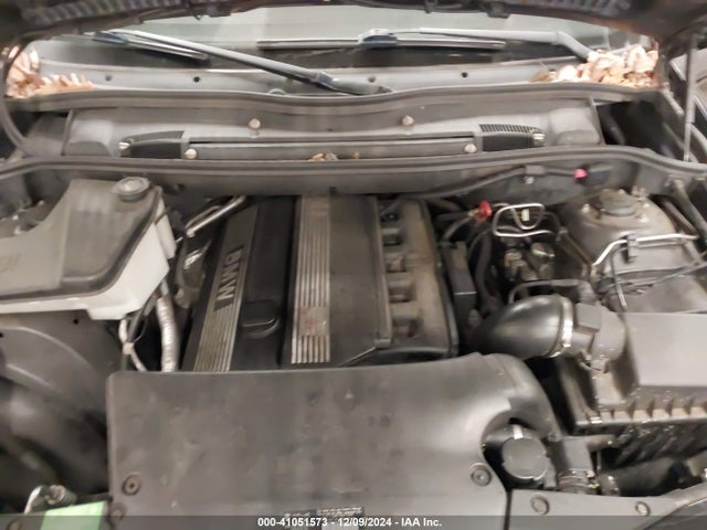 41051573 :رقم المزاد ، 5UXFA13515LY06938 vin ، 2005 Bmw X5 3.0i مزاد بيع