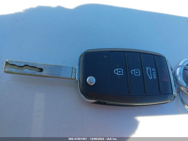 KIA Optima Lx 2019 5XXGT4L36KG312215 Image 11