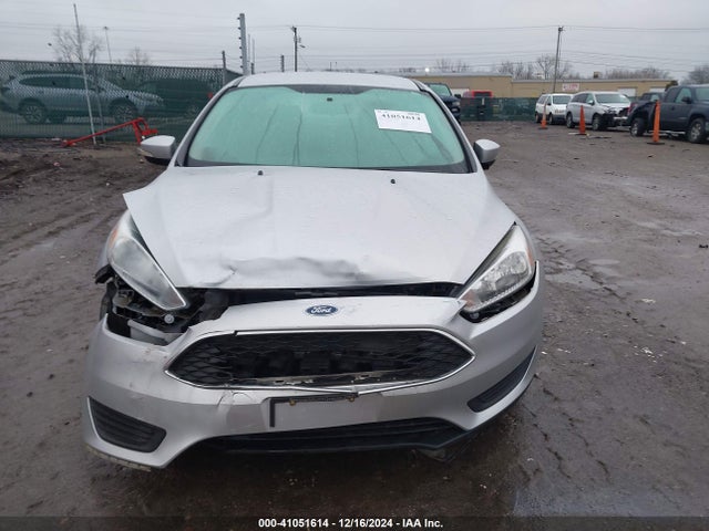Ford FOCUS SE 2016 1FADP3F24GL329547 Image 12