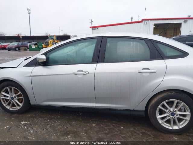 Ford FOCUS SE 2016 1FADP3F24GL329547 Image 14