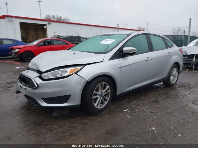 Ford FOCUS SE 2016 1FADP3F24GL329547 Image 2