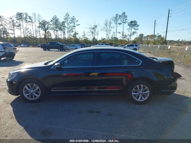 1VWAT7A33GC008080 Volkswagen Passat 1.8t S