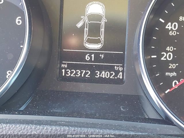 1VWAT7A33GC008080 Volkswagen Passat 1.8t S