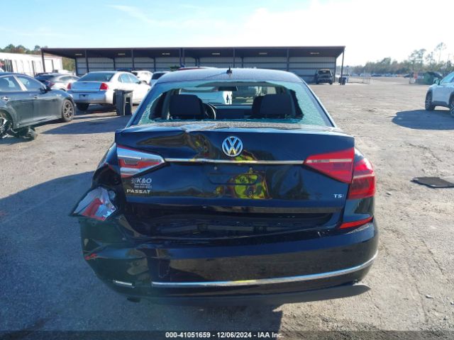 1VWAT7A33GC008080 Volkswagen Passat 1.8t S