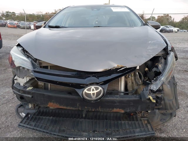 Toyota COROLLA LE 2018 5YFBURHE6JP795046 Image 12