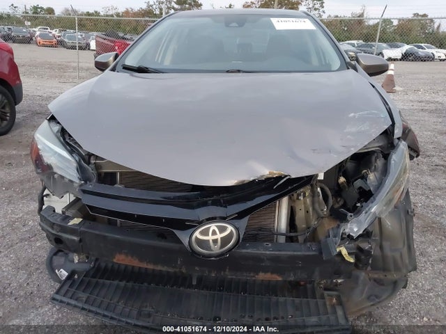 Toyota COROLLA LE 2018 5YFBURHE6JP795046 Image 6