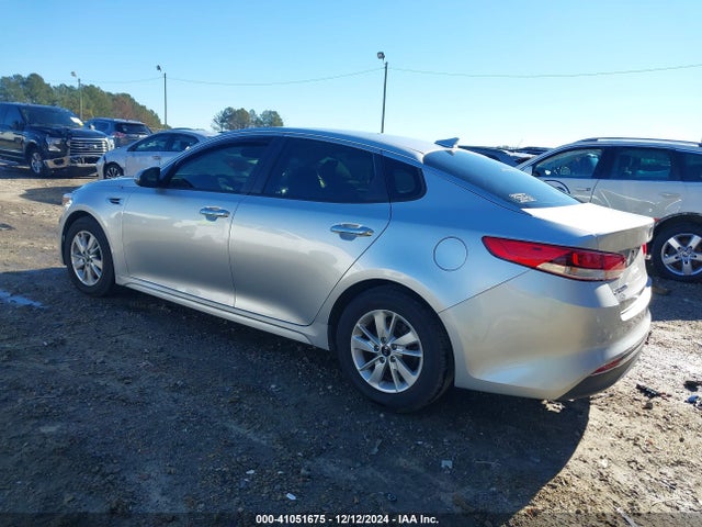 KIA Optima Lx 2018 5XXGT4L3XJG226064 Image 3