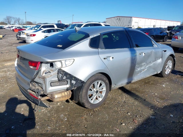 KIA Optima Lx 2018 5XXGT4L3XJG226064 Image 4