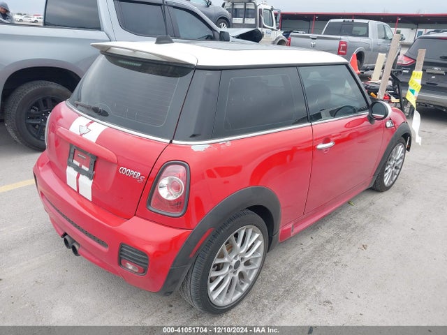 2011 MINI COOPER S WMWSV3C52BTY16239 Photo 3
