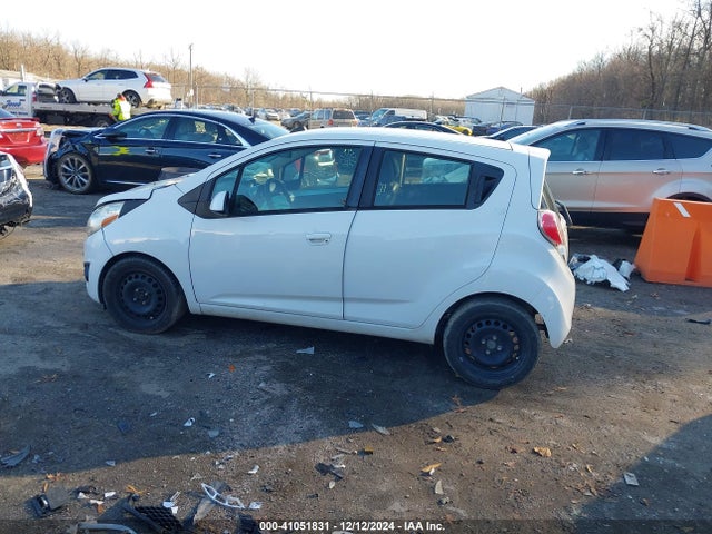 Chevrolet Spark 1lt Cvt 2015 KL8CD6S98FC727452 Image 15