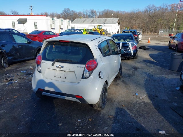 Chevrolet Spark 1lt Cvt 2015 KL8CD6S98FC727452 Image 4