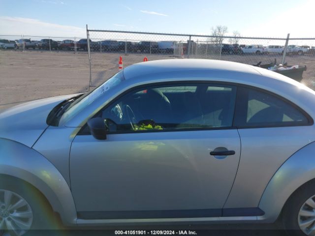 3VWF17AT8EM640628 Volkswagen Beetle 1.8t Entry