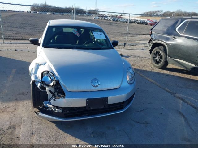 3VWF17AT8EM640628 Volkswagen Beetle 1.8t Entry