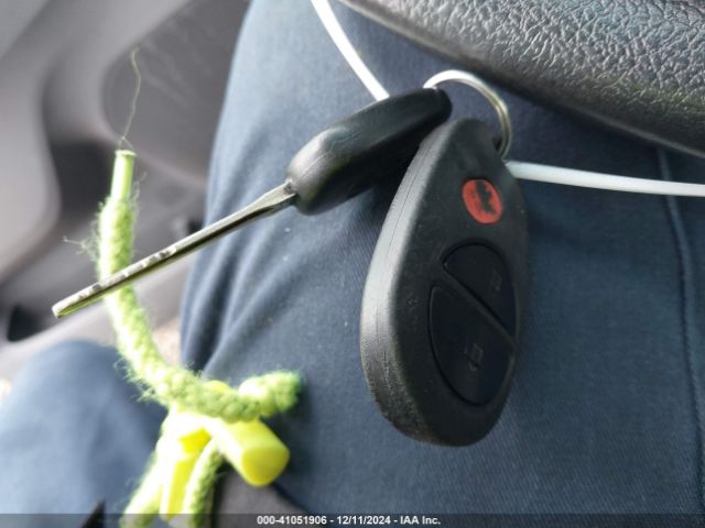 5TDKZ3DC6HS844685 Toyota Sienna Le 8 Passenger