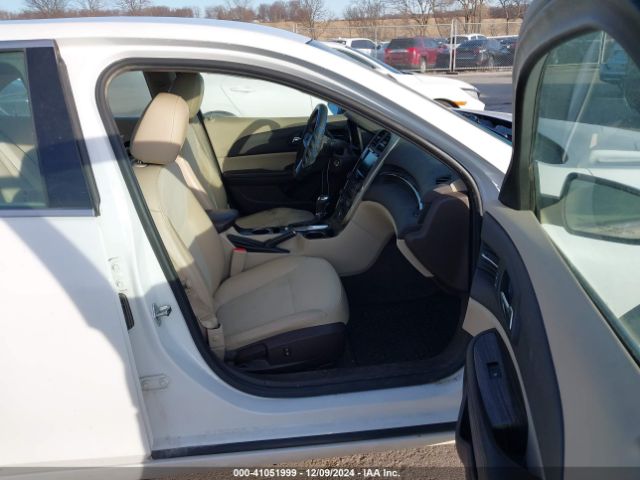 1G11D5SL8FF206677 Chevrolet MALIBU 2LT