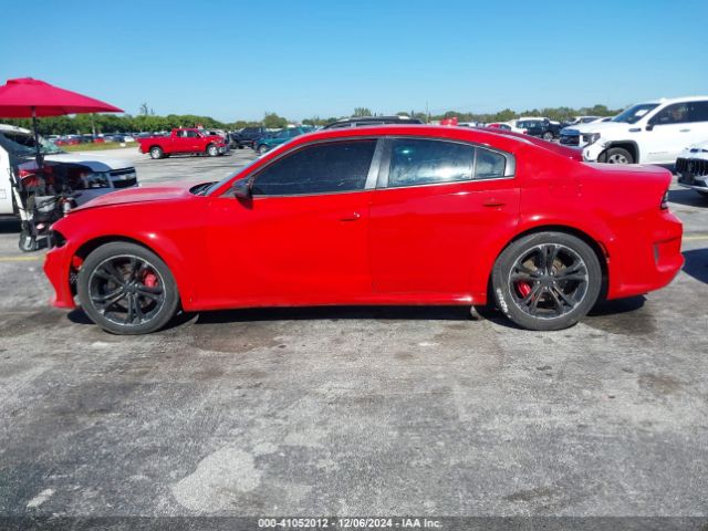 2C3CDXHG6FH878617 Dodge Charger Sxt