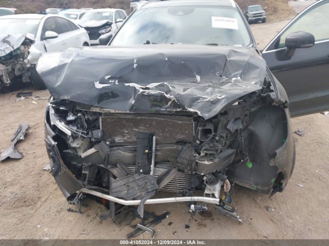2019 VOLVO XC60 LYV102RK3KB238662 Photo 5